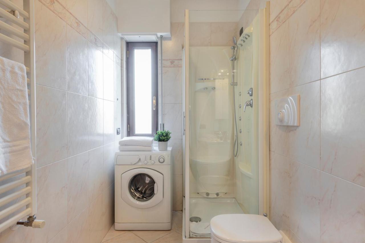 Ferrucci, 6 - Monolocale Al Settimo Cielo Appartement Milaan Buitenkant foto