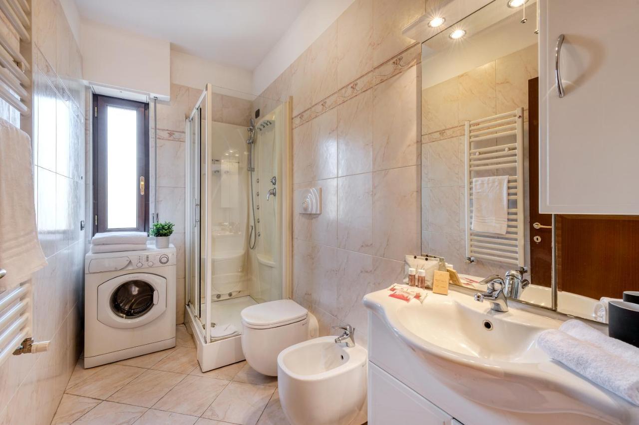 Ferrucci, 6 - Monolocale Al Settimo Cielo Appartement Milaan Buitenkant foto