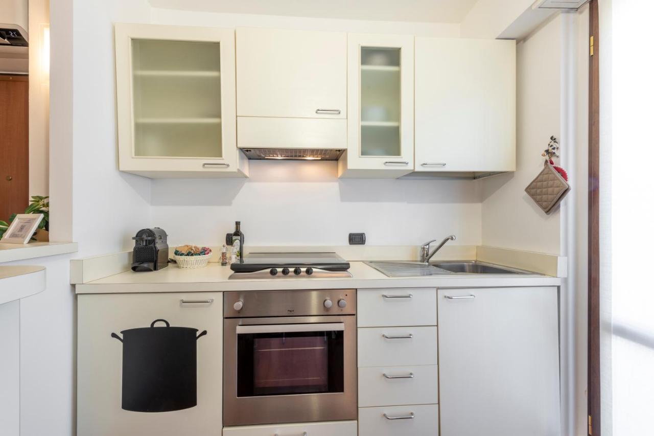 Ferrucci, 6 - Monolocale Al Settimo Cielo Appartement Milaan Buitenkant foto